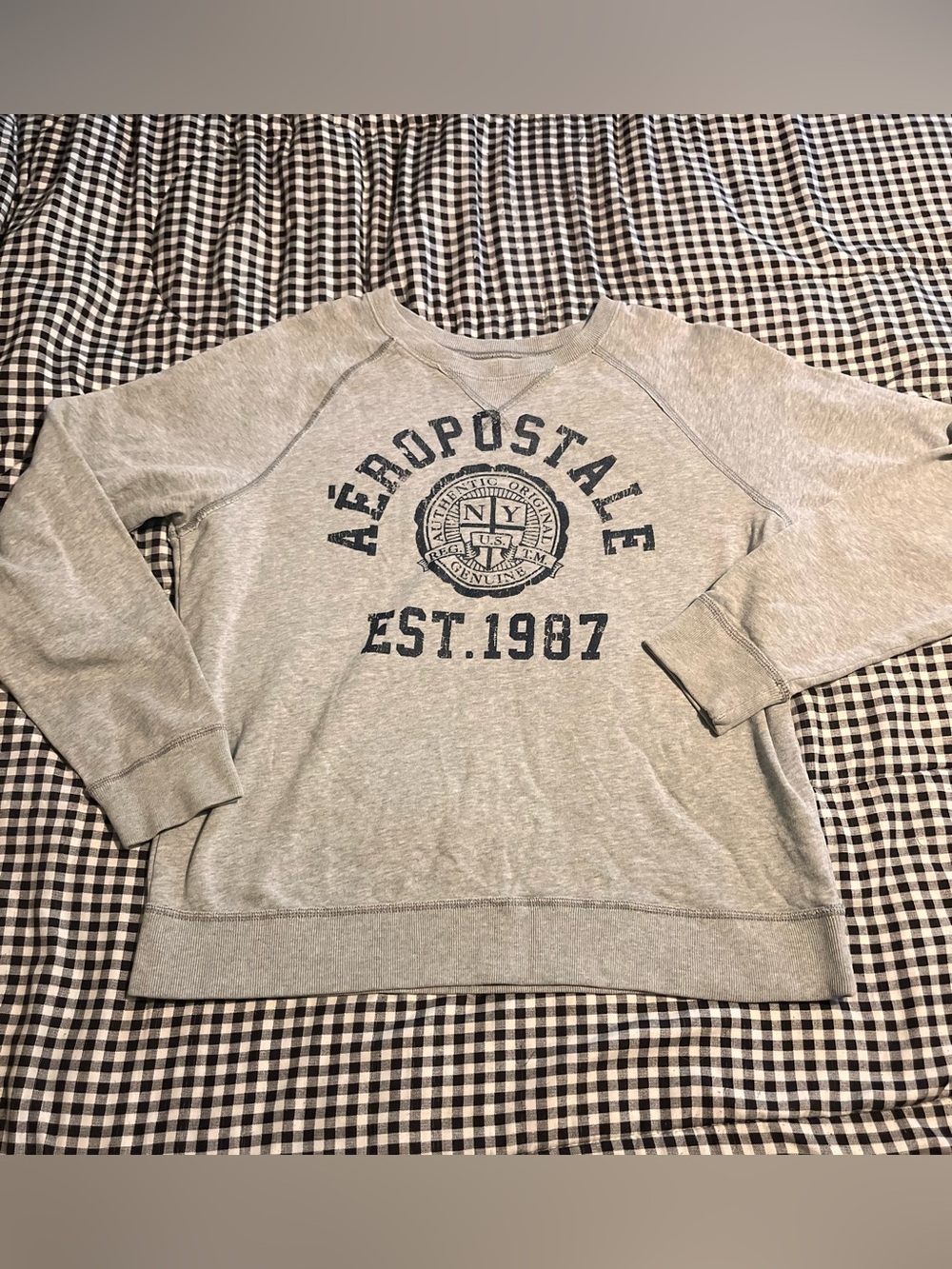 Aeropostale Men's Gray Logo Crewneck Sweater large